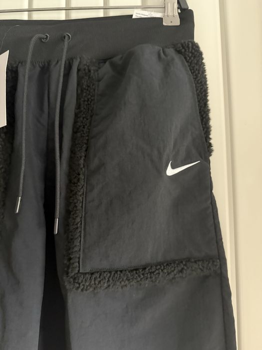 Pantaloni negri nike