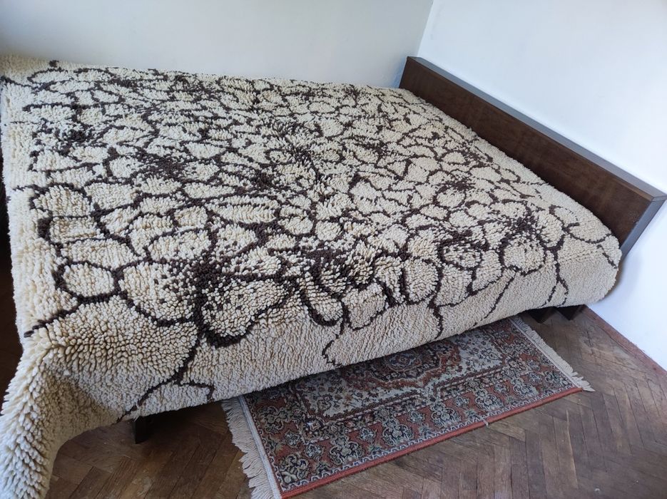 Обзавеждане за спалня-гардероб, легло, ракла