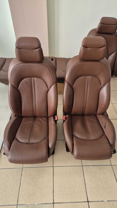 Седалки за Audi A8 D4