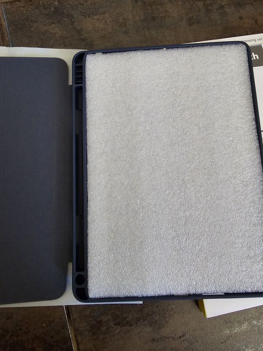 Husa iPad 9.7 inch noua