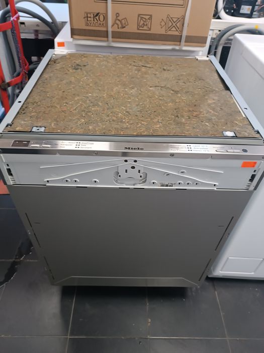 Съдомиялна машина MIELE за пълно вграждане