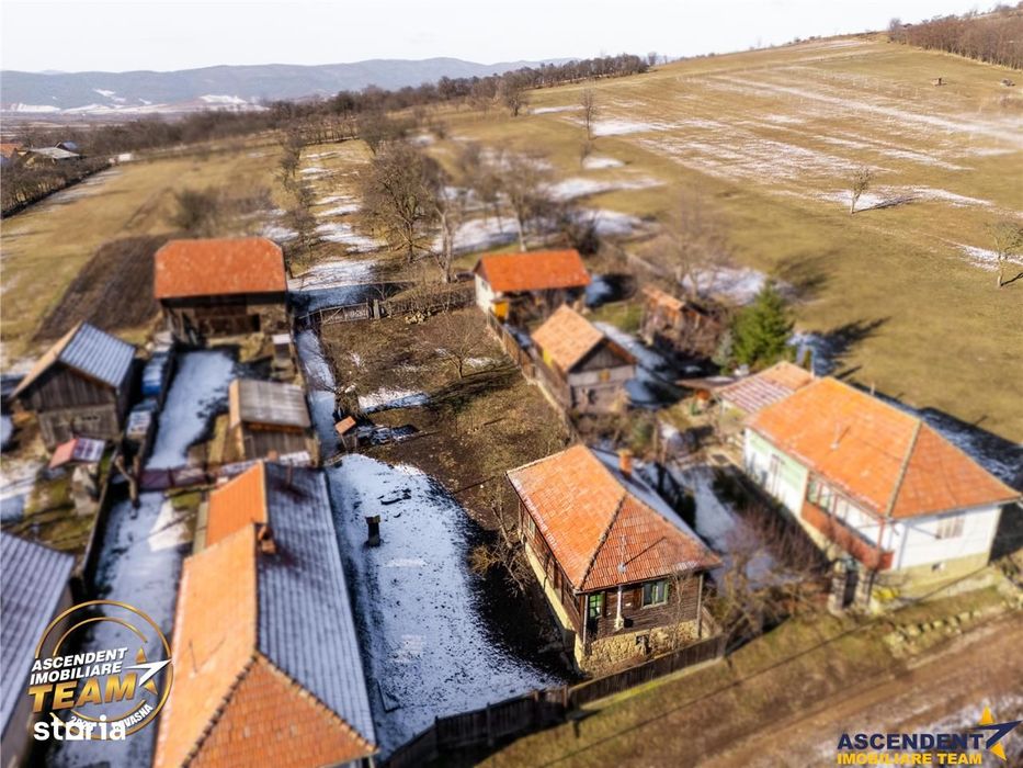 Film! Teren apreciabil, 2.819 mp + casa, Mereni, Covasna