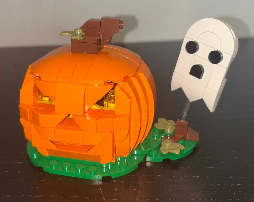LEGO Creator 40697 Halloween Pumpkin (2024, 254 piese)