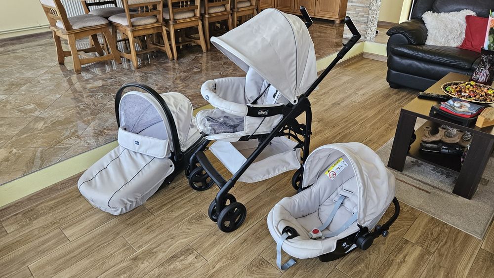 Cărucior CHICCO 3 în 1 cu landou și scoică