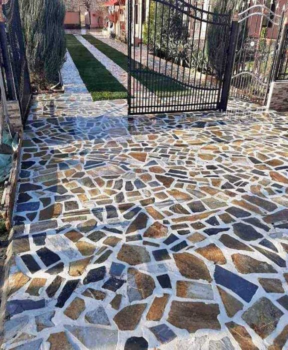 Piatra Naturala de Munte