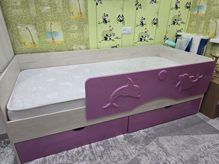 Кровать для девочек 180см
