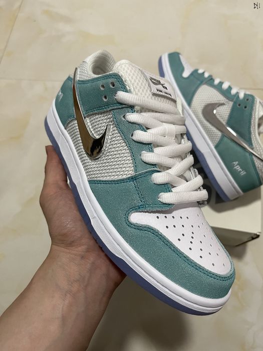 Nike SB Dunk Low April Skateboards