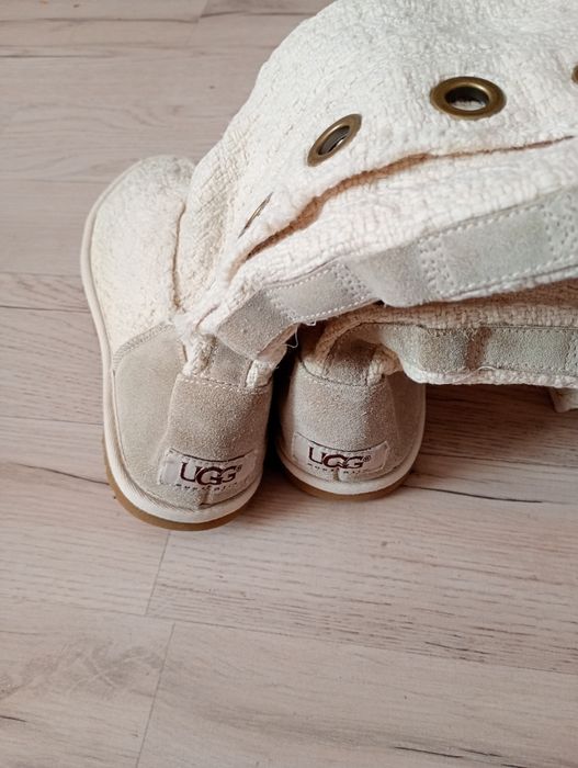 Cizme UGG imblanite