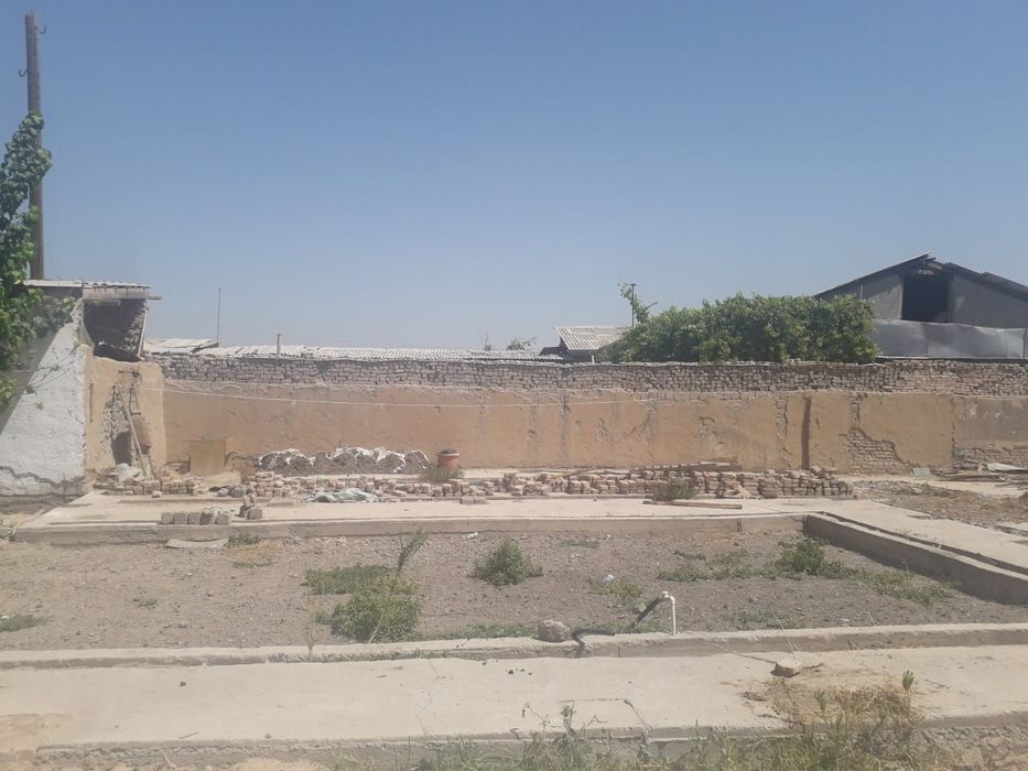 Zudlik bilan yer sotiladi