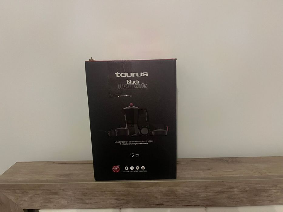 Vand toaster,rasnita de cafea ,aparat de facut popcorn si cafetiera