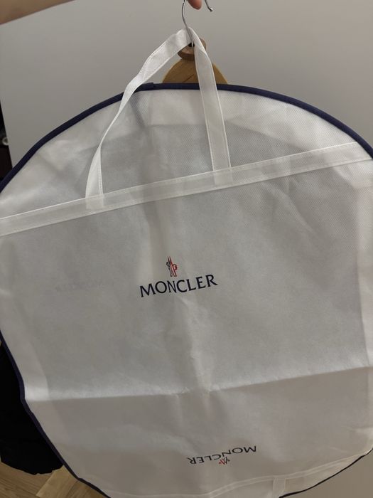 Женская куртка Moncler