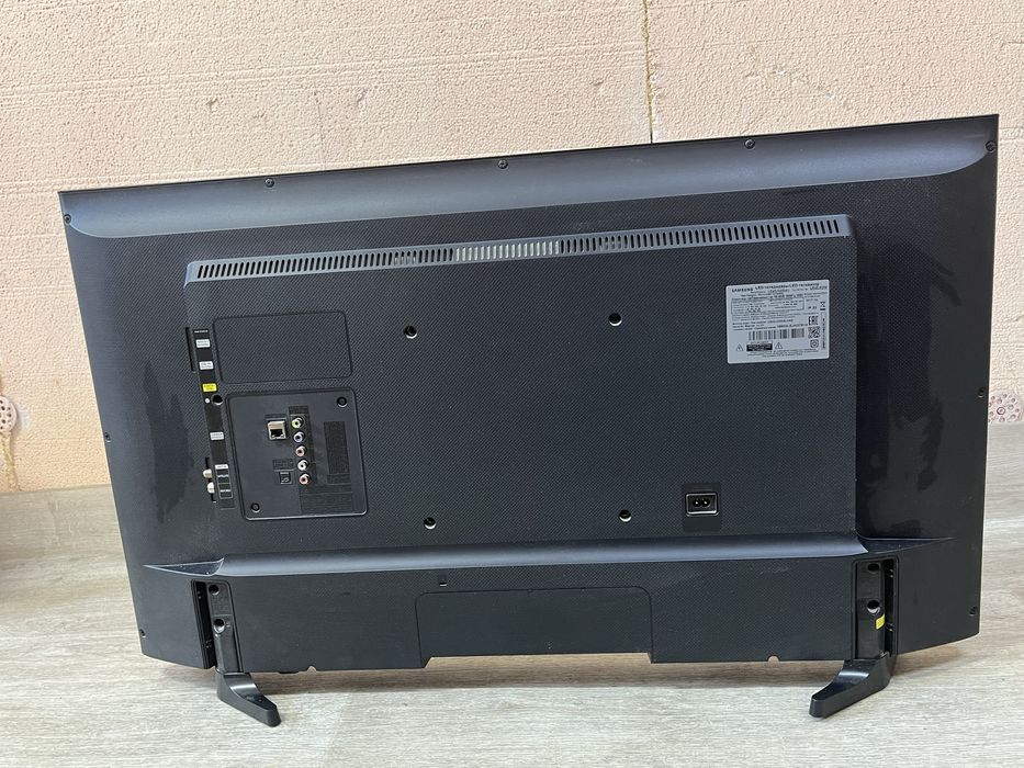 Телевизор Смарт Samsung UE40J5200 40”, Full HD