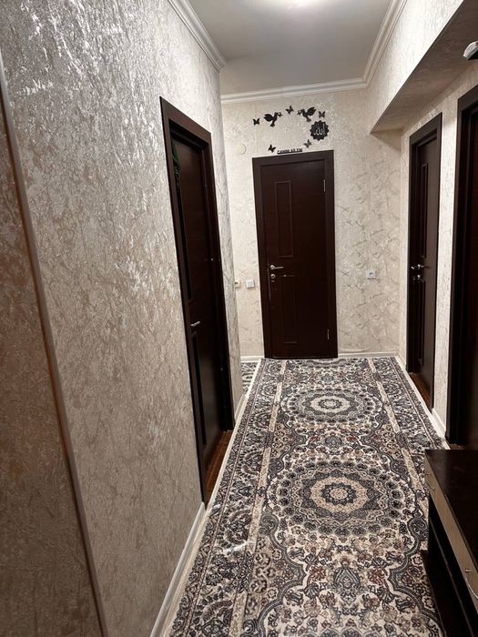 Срочно продается 3 комнатная квартира в Янгихайатски район