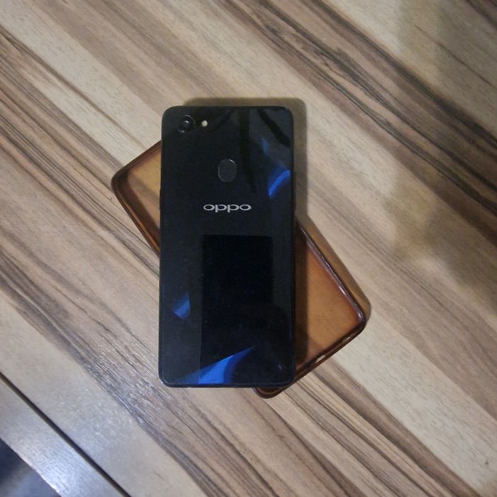 Продам телефон OPPO.