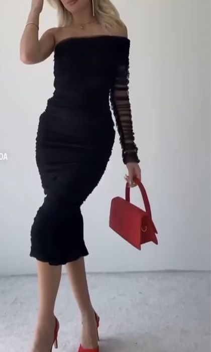 Вечернее шикарное  платье ..