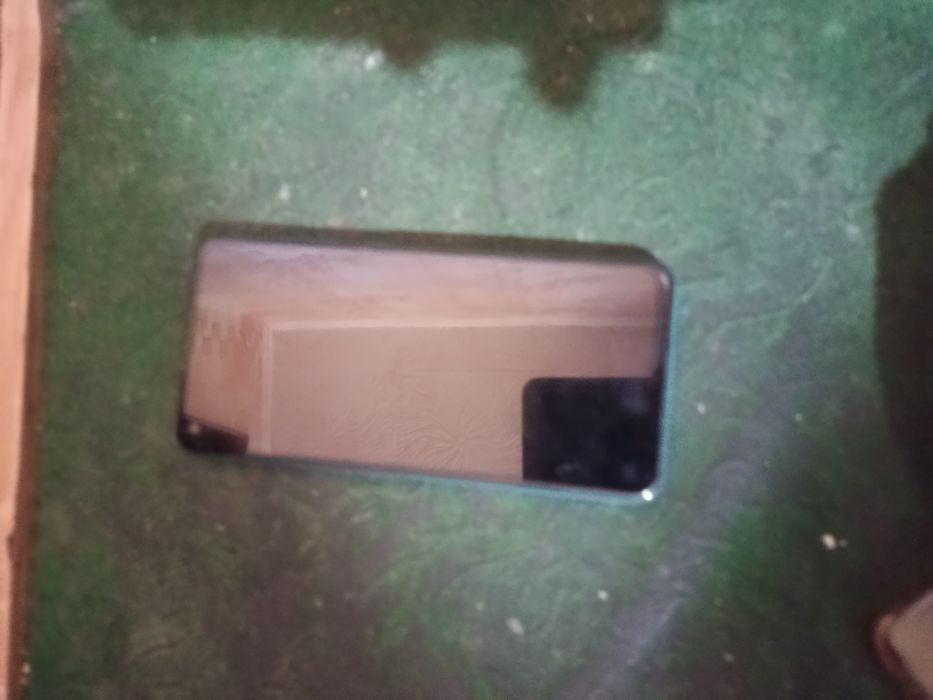 Продам смартфон Redmi Note 9