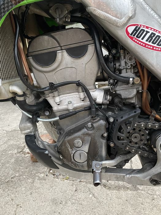 Kavasaki kxf 250 2009 în stare inpecabila are 60 de ore ssau schimb acept variante