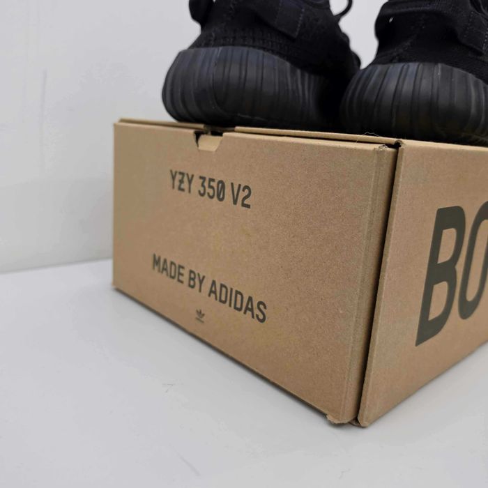 Yeezy Boost 350 V2 Onyx (STOCKX VERIFIED) Marimi: 43 1/3 + 44