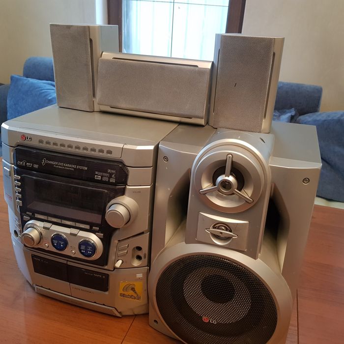 Комлекс LG c караоке. Полный комплект.Отличное состояние.