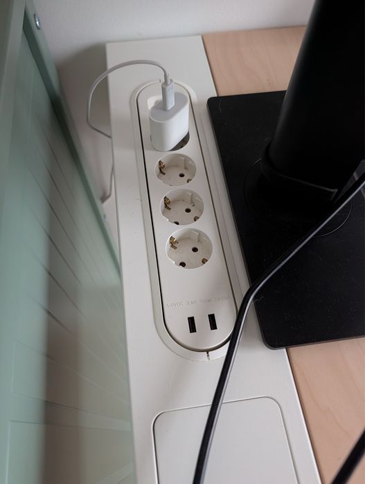 Birou IKEA furnir electric reglabil pe inaltime 120x68