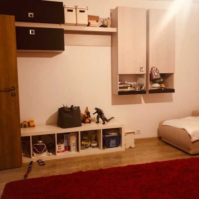 Proprietar vând 2 camere vedere în parcul sebastian