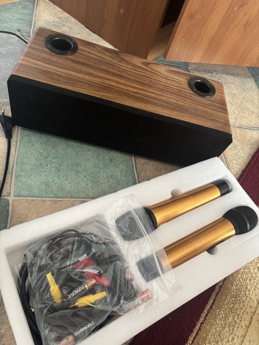 Продается микрофон караоке