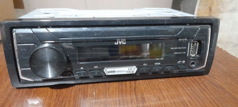 Vând casetofon de masina JVC Nou