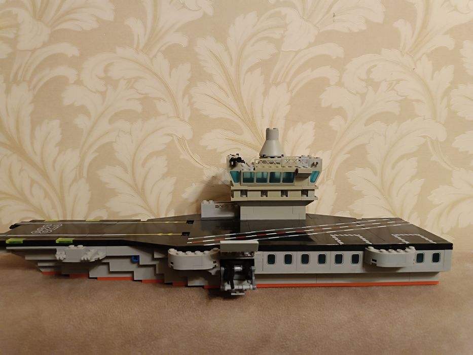 Конструктор, Авианосец большой