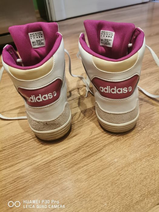 Кецове Адидас...