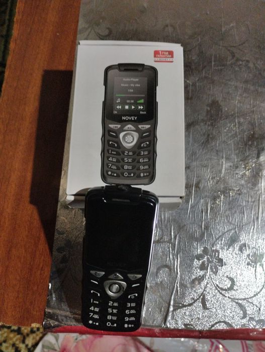 Novey  :M113c telefoni