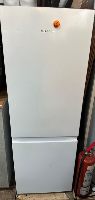 Холодильник двухкамерный