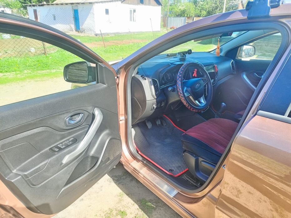 Продам Lada x-ray