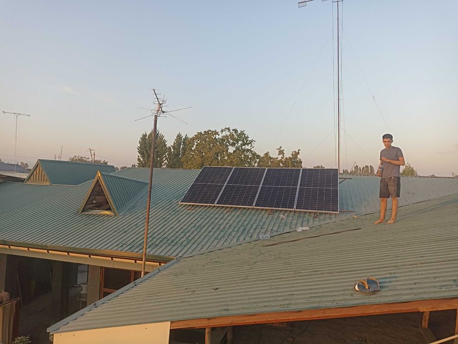 Quyosh panel o'rnatamiz samaradorligi yuqori panel va invertorlar