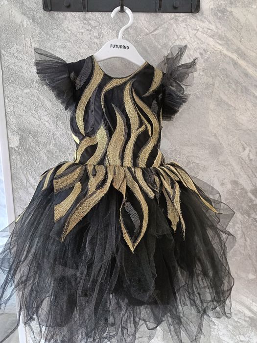 Продам платье на девочку