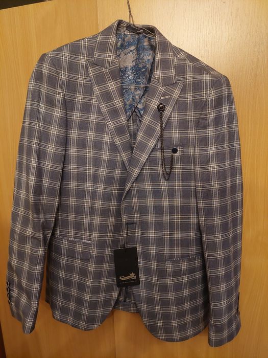 Costum Maxximus nou nepurtat