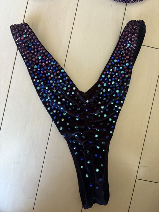 Състезателен бански IFBB със бижута