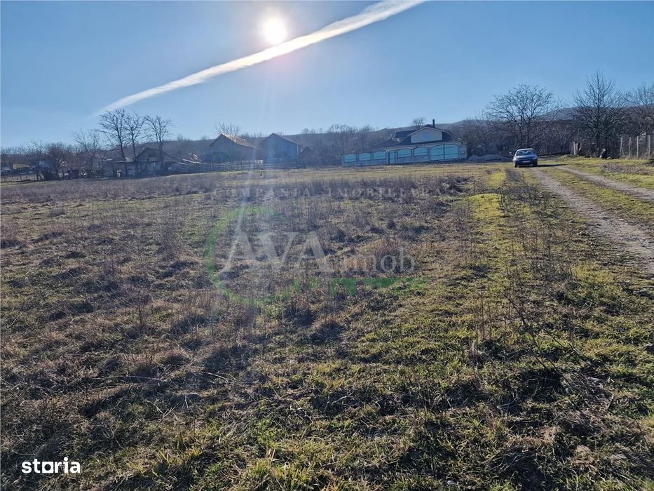Teren intravilan 1.800 mp – Deschidere 104 ml | Sarata – Bacău