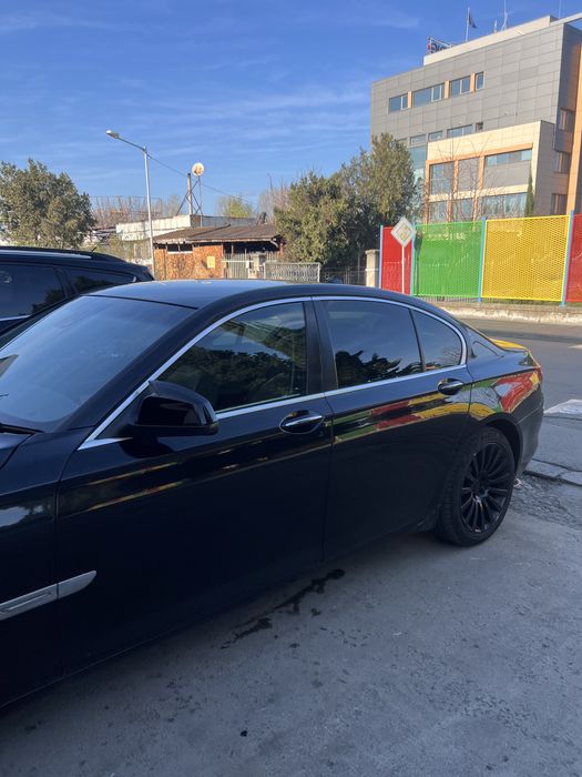 BMW 7 Series (F01) – отлично състояние