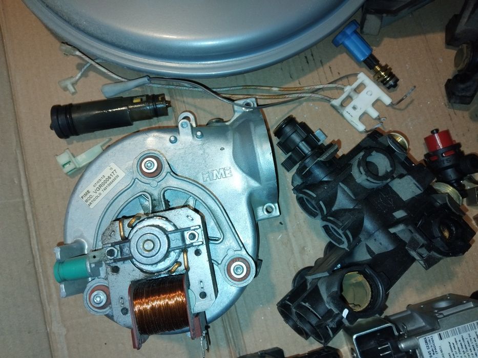 Chaffoteaux Alixia 24 FF piese medical