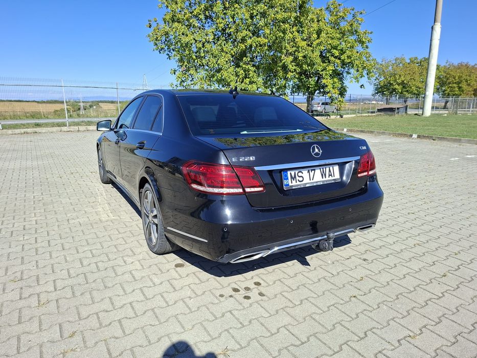 MERCEDES-BENZ E-Class 0 — imagine 3