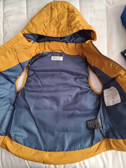 Елек Beneton 4-7 г - 25 лв