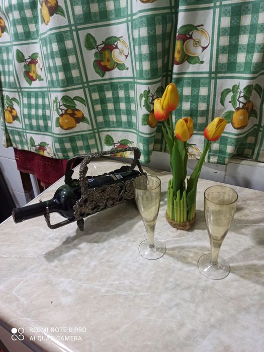 Подставка под шампанское