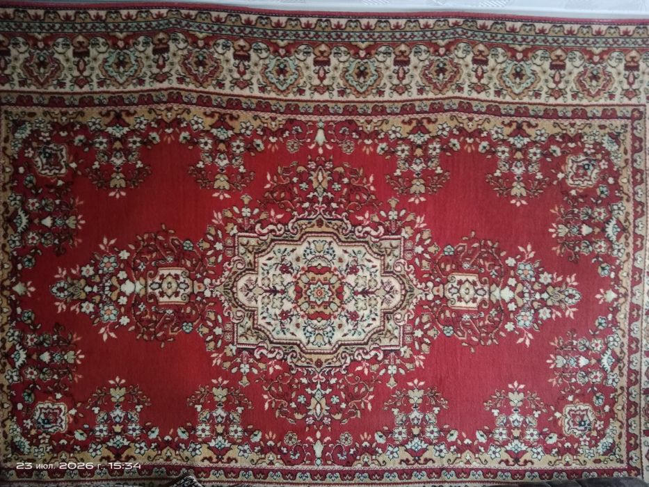 Продам очень красивый ковер