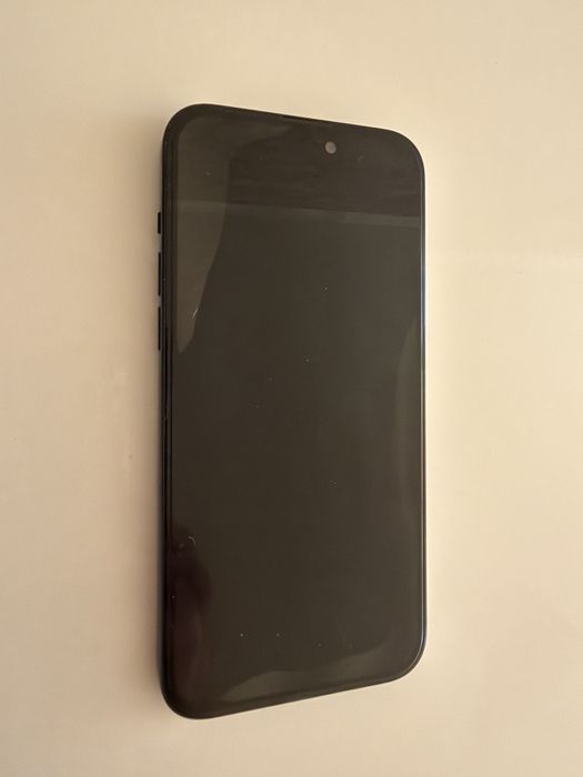 Продается iPhone 15 Plus