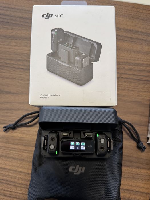 Принтер Рутер Микрофони Кафе Машина