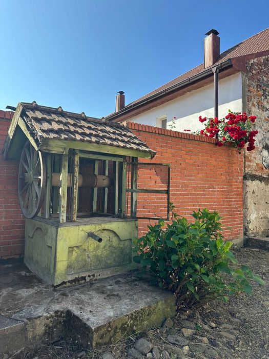 Casa de vanzare la sosea in Girbovat, langa Bozovici, 5 camere