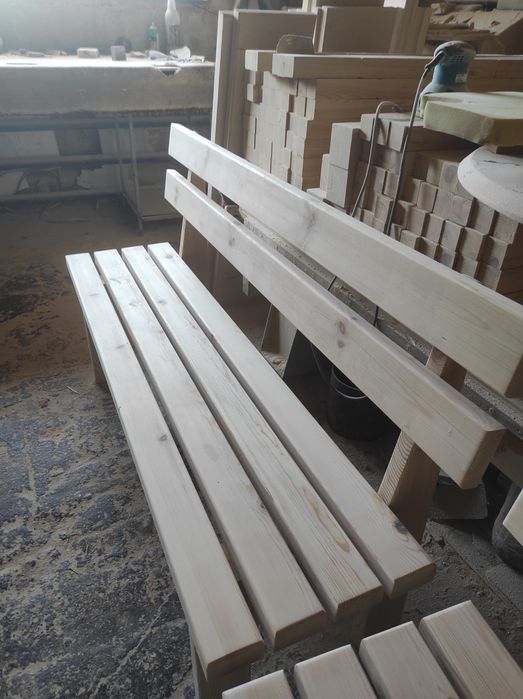 Продам скамейки со спинкой из сухой доски