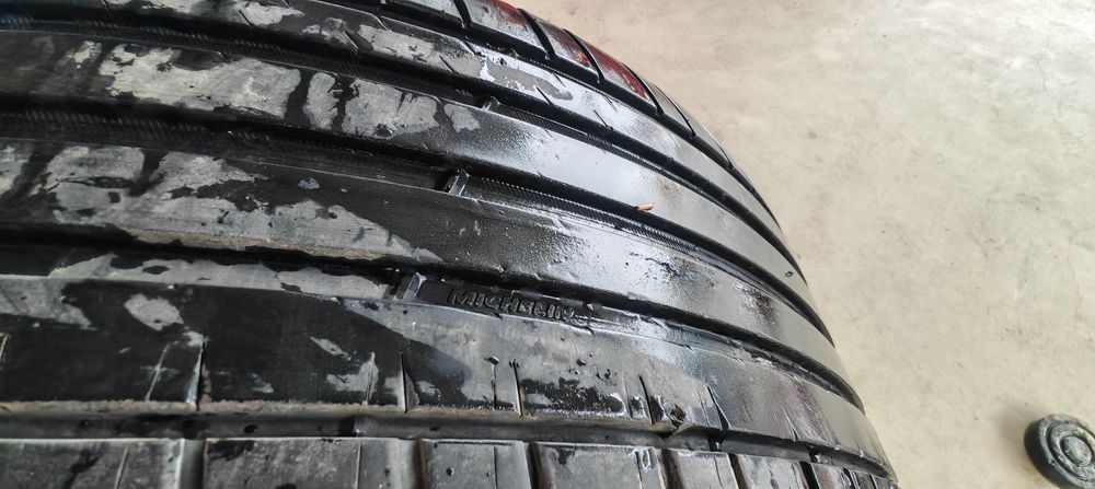 Michelin Pilot   285 45 R22