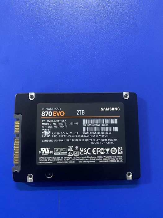 Ssd диск почти новый 2 терабайт