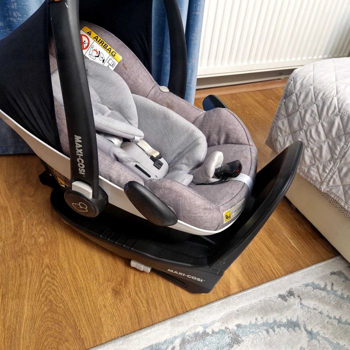 Scoica Maxi Cosi I-Size + ISOFIX